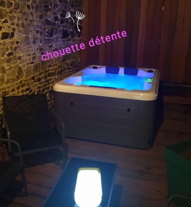La Chouette Detente Fougères 外观 照片